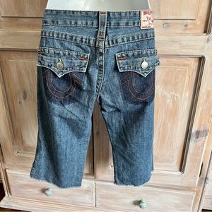 True Religion Joey Jean Shorts Women’s 28- but fits like a 26.
